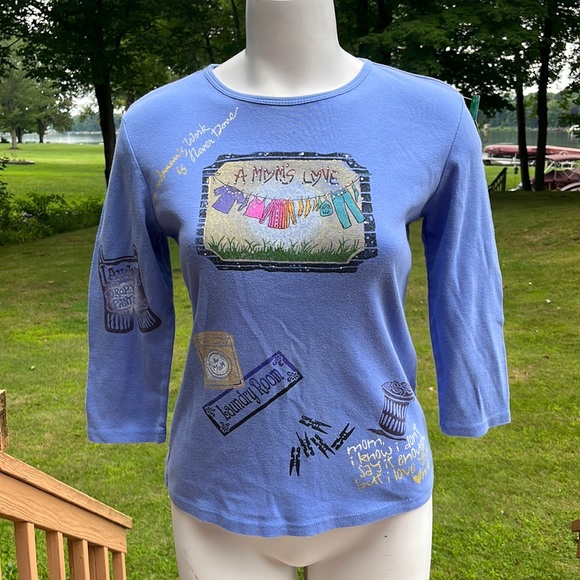 3/$25💜Jess & Jane A Mom’s Love jersey S - Picture 1 of 9